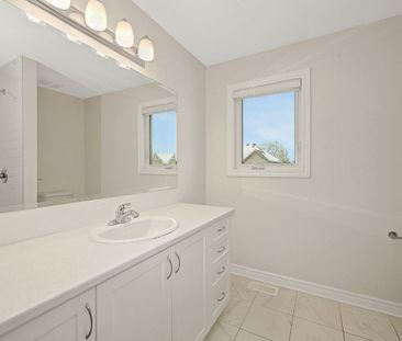 For Lease - 115 Discovery Crescent, Stittsville - Munster - Richmon... - Photo 2