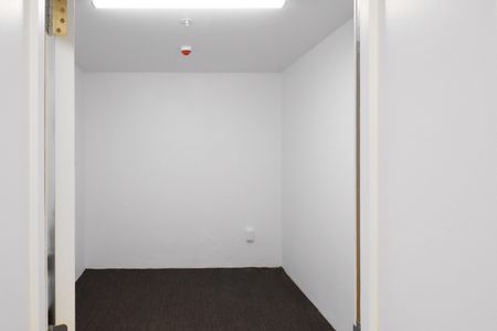 MODERN SPACIOUS BRAND NEW - TWO BEDROOM APARTMENT - WELLINGTON CITY - Photo 5