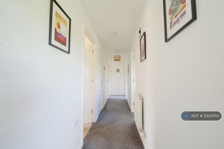 2 bedroom maisonette to rent - Photo 5