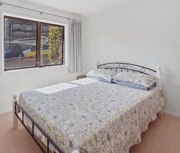 Sunny Family Home in Great School Zone - Photo 3