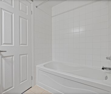 For Lease - 66 Gleave Terrace, Milton, Ontario - Photo 6