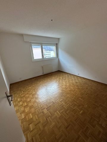 Location pour 1 année – Appartement de 4 pièces - Foto 5