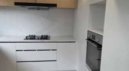 Brand new 2 storey - Photo 3