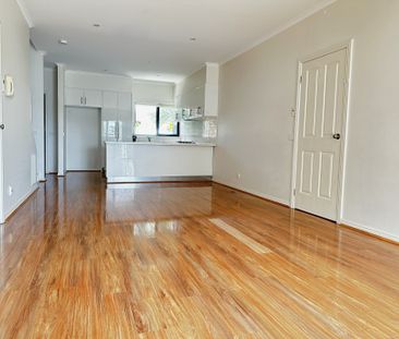 Move straight In - Photo 5