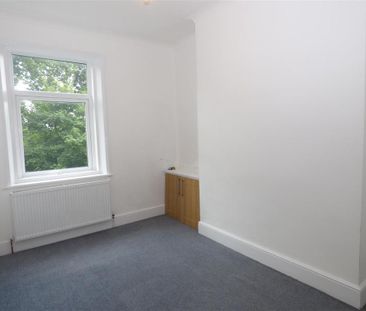 3 bedroom apartment to rent - Photo 3