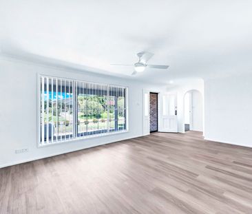 Stunning three bedroom coastal home in Fingal Bay - Photo 3
