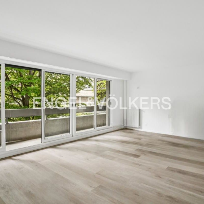 Appartement 3 pièces rénové avec balcons - Porte de Saint-Cloud - Photo 1