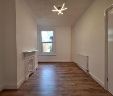 4 bedroom house to rent - Photo 1