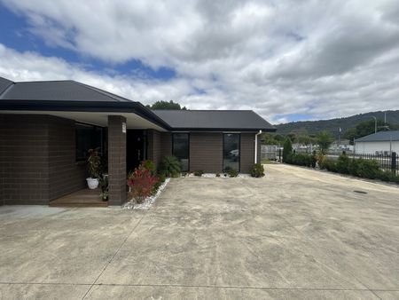 Big, Bold & Beautiful – Your Next Home Awaits! Ngaruawahia - Photo 2