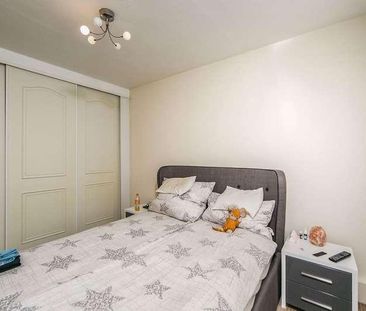 Valerie Court, Bath Road, Reading, RG1 - Photo 6