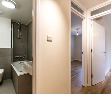 1 bedroom flat to rent - Photo 2