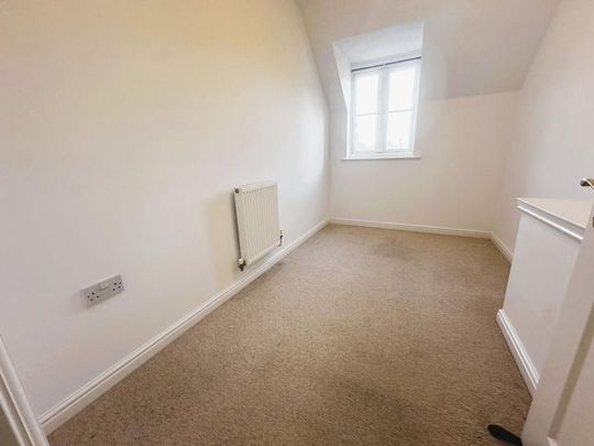 2 bedroom end of terrace house to rent - Photo 1