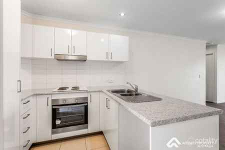 38 / 48-50 Lee St - Photo 5