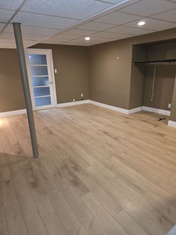 For Lease - 1296 Valerie Crescent, Oakville, Ontario - Photo 2