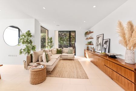 Latitude House, NW1, London - Photo 2