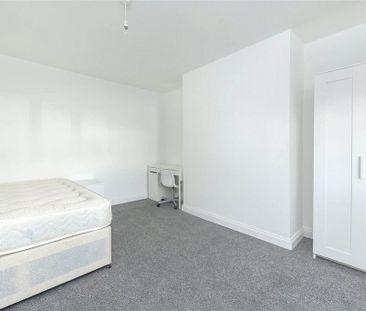 4 bedroom terraced house to rent - Photo 6