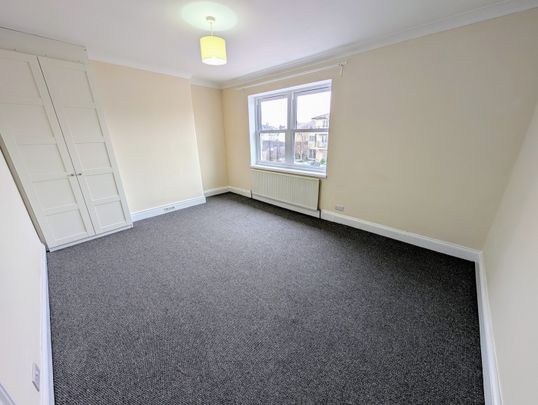 A 3 Bedroom Terraced - Photo 1