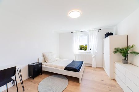 Helles, möbliertes WG Zimmer in einer 3er Frauen WG in zentraler Lage von Nürnberg - Photo 4