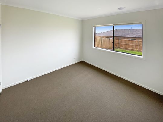 12 Snowbird Road, Winter Valley - Photo 1