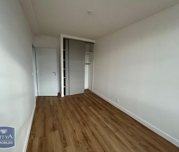 Location Appartement 4 pièces 93m² VILLEFRANCHE SUR SAONE 69400 - Photo 2