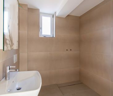 Grosszügige, renovierte 2.5 Zimmer-Wohnung mit Balkon - Photo 4