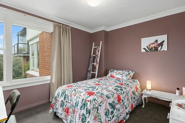 Charming 5BR Roslyn Retreat w/Deck & Garden - Photo 1