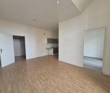 Location Appartement 2 pièces 44m² ST OMER 62500 - Photo 3