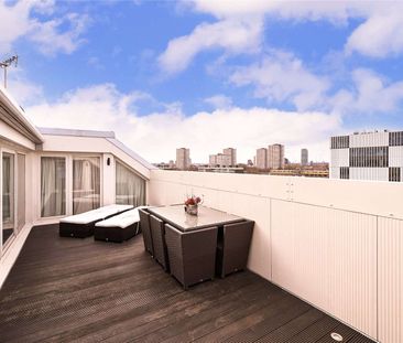 A sensational four bedroom penthouse apartment for short term let. - Photo 1