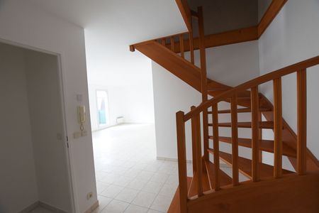 Location appartement 5 pièces, 83.11m², Conflans-Sainte-Honorine - Photo 2