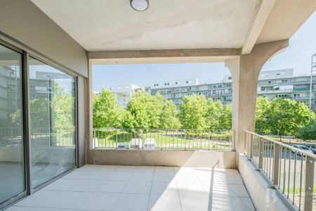 Rental Apartment Bordeaux Saint-Jean - Photo 2