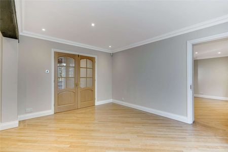 Four bedroom family home located on a private road - Photo 5