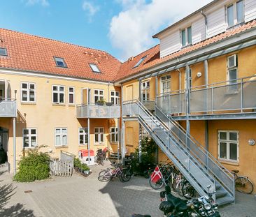 3 værelses lejlighed på 65m2 med altan - Photo 1