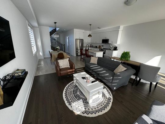 For Lease - 40 Autumn Drive Unit# MAIN UNIT, Wasaga Beach, Ontario - Photo 1