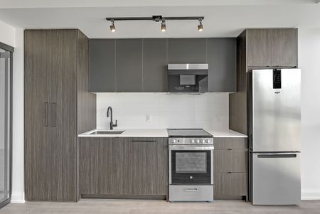 For Lease - 2369 Danforth Avenue Unit# 403, Toronto, Ontario - Photo 4