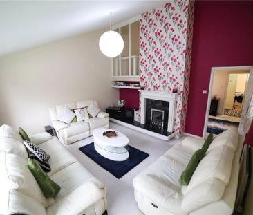 4 bedroom detached house to rent - Photo 2