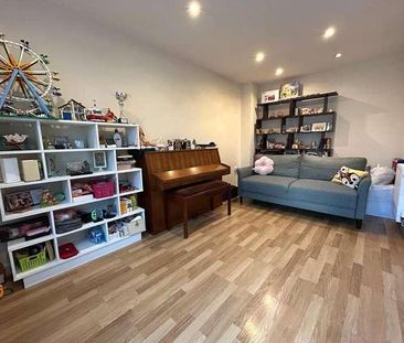 Austin Way, Bracknell, Berkshire, RG12 - Photo 1