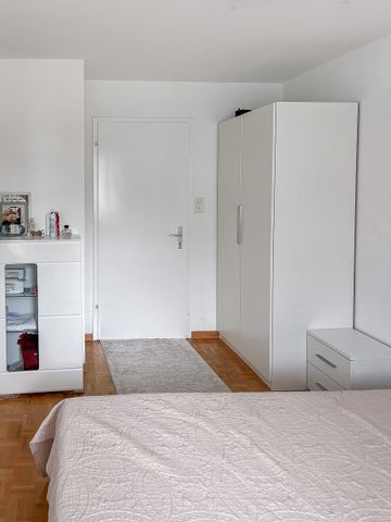 gemütliche 5.5-Zi. Wohnung im 1. OG mit Balkon - Foto 4