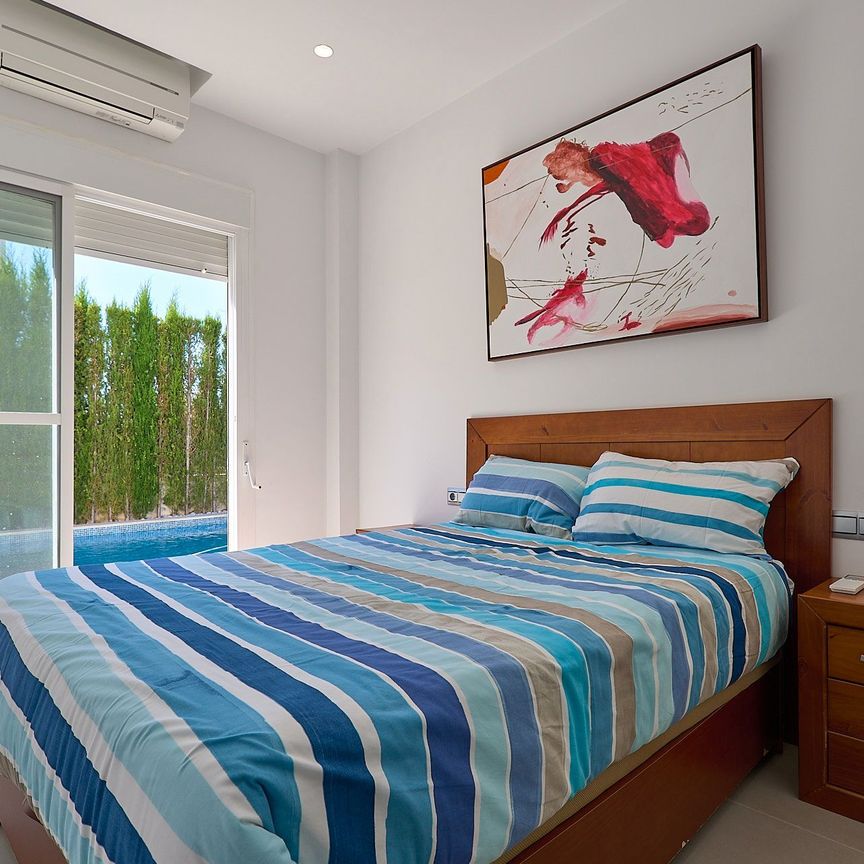 Casa o chalet de alquiler en Carrer las Orquideas, La Conarda - Montesano - Photo 1