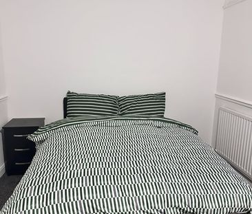 Room in a Shared House, Coleraine Road, B42 - Photo 4