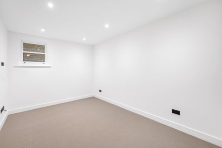 Michael John House, 14 Southend Road, Beckenham, BR3 flat to rent - Photo 3