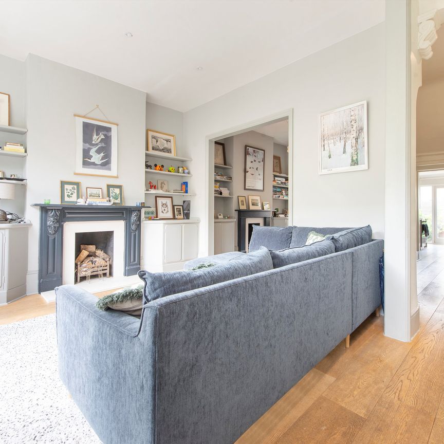 Stoneleigh Street, Holland Park, W11, London - Photo 1