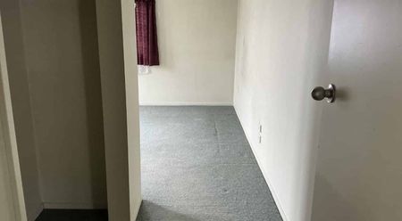 For Rent – Spacious 3-Bedroom, 2-Bathroom Home in Masterton - Photo 4