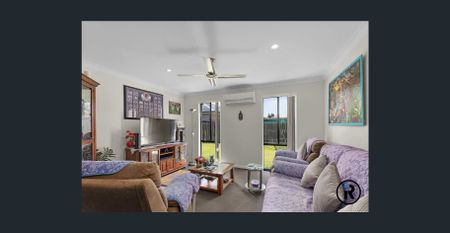 Comfort, Space & Convenience in a Sought-After Fernvale Location - Photo 4