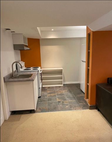 For Lease - 192 Tamarac Trail, Aurora, Ontario - Photo 2