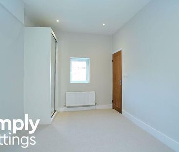 4 bedroom maisonette to rent - Photo 4