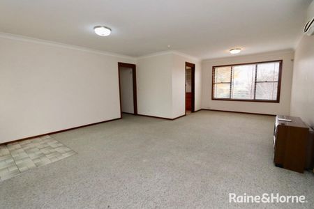 44 Gilmour street, Kelso, NSW 2795 - Photo 4