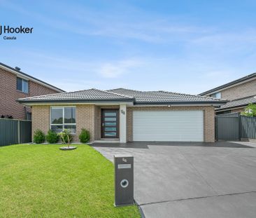 Modern Family Home - Photo 2