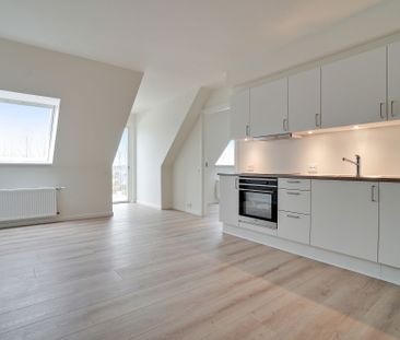 2-vær. lejlighed med egen altan - Photo 1