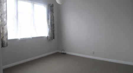 3 bedroom duplex home on large site - Photo 2