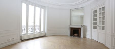 Appartement • Odéon - Photo 3